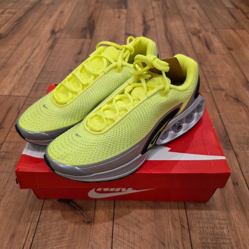 BRAND NEW NIKE AIR MAX DN MENS SIZE 10